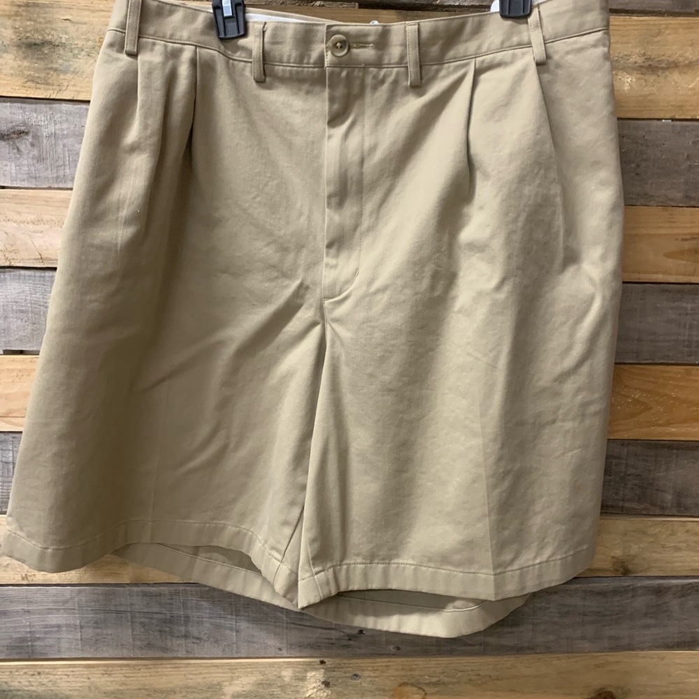 Men’s Size 50 Lands End Khaki Shorts
